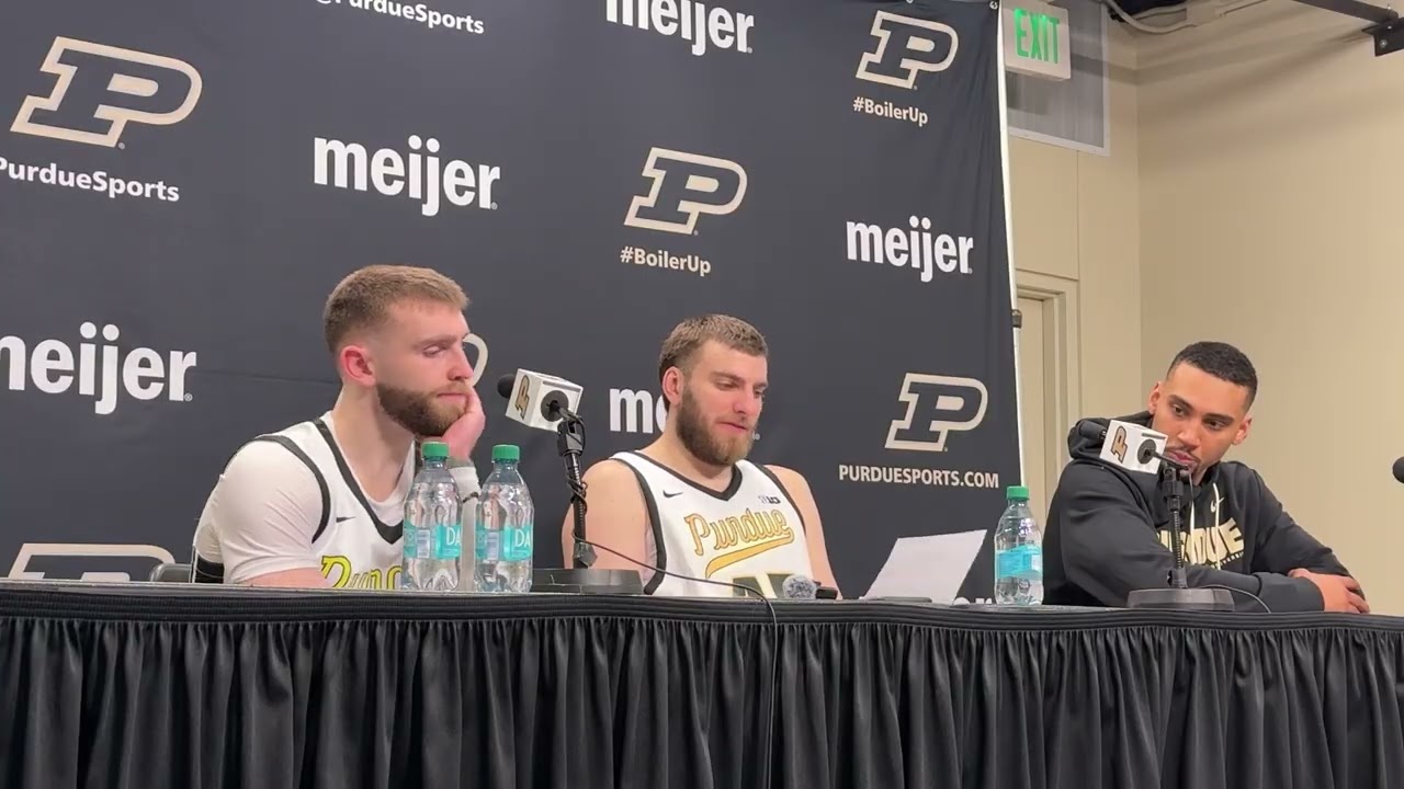 Игроки команды Purdue после игры | Баскетбольный матч Purdue против Illinois