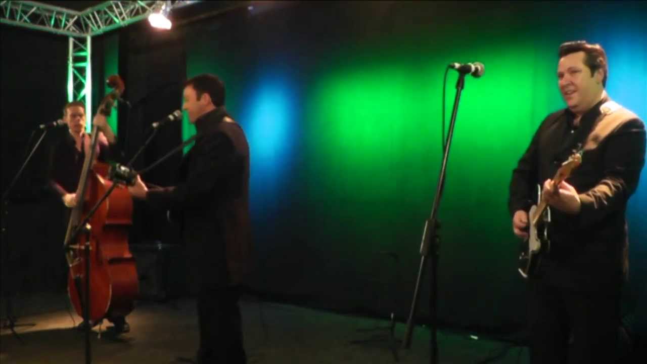 Johnny Cash Roadshow Trio Live At BRfm Radio/TV