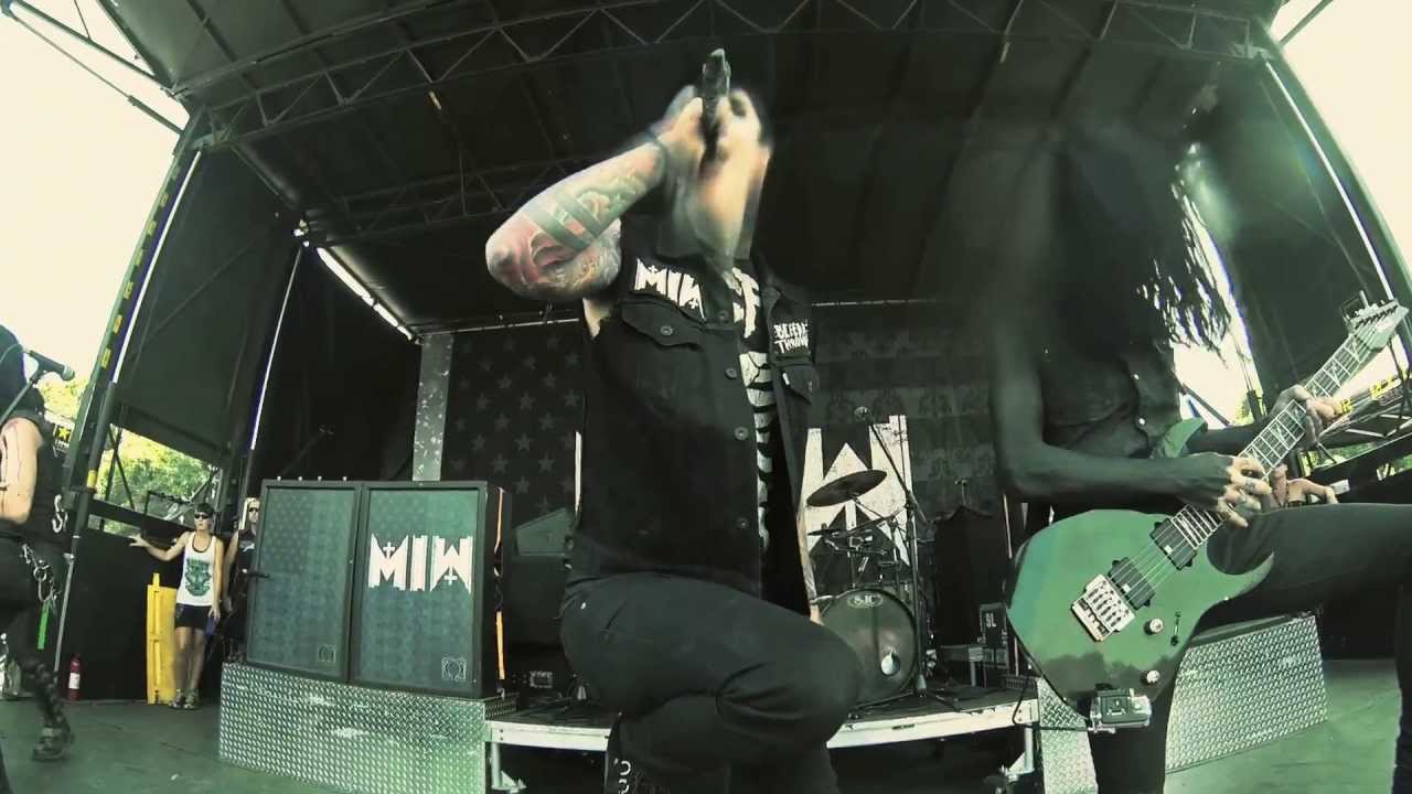 Motionless In White - Devil's Night (Live from Mayhem)