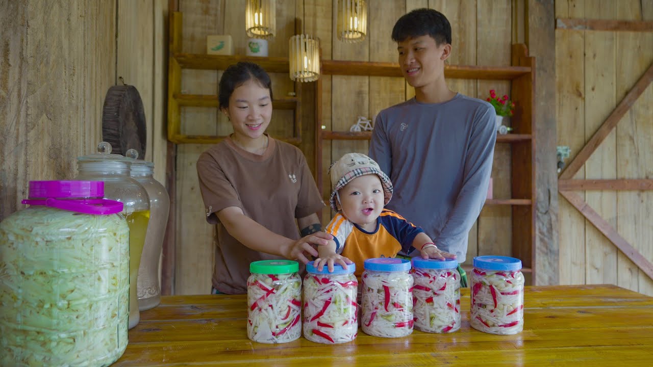 How to make pickled bamboo shoots, chili, and onions --- Lý Thị Bình