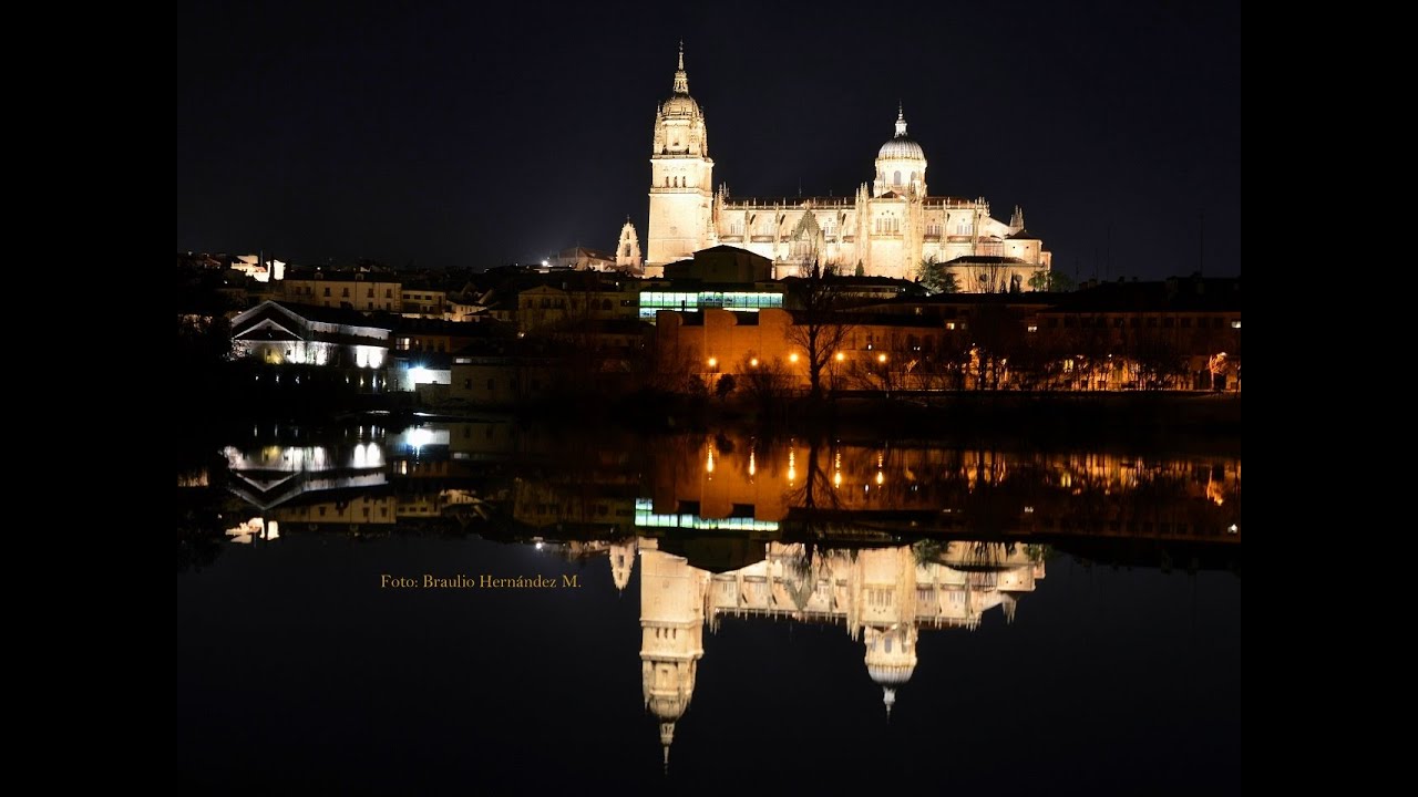 Un tour por Salamanca, de noche - Ciudad Patrimonio de la Humanidad - con Johann Sebastian BACH