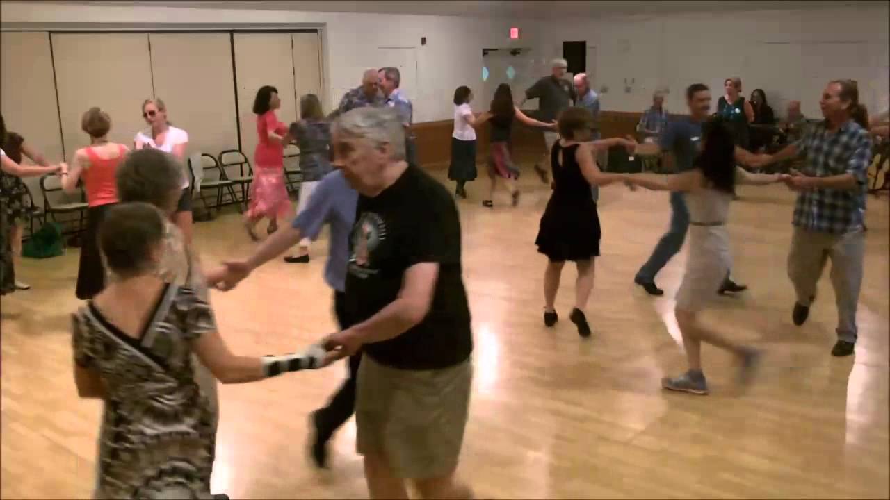 'Geud Man of Ballengigh' - English Country Dance with music by Hoggetowne Fancy