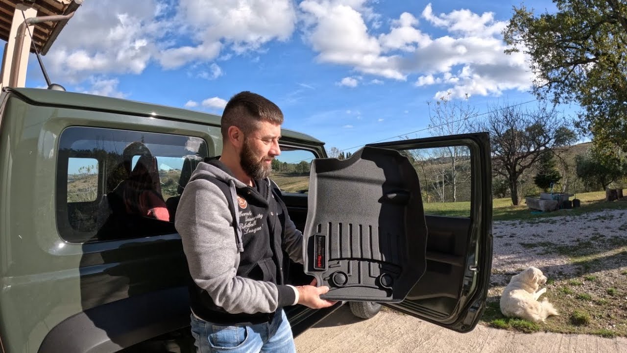 Tappetini in gomma della WeatherTech per il mio nuovo Jimny