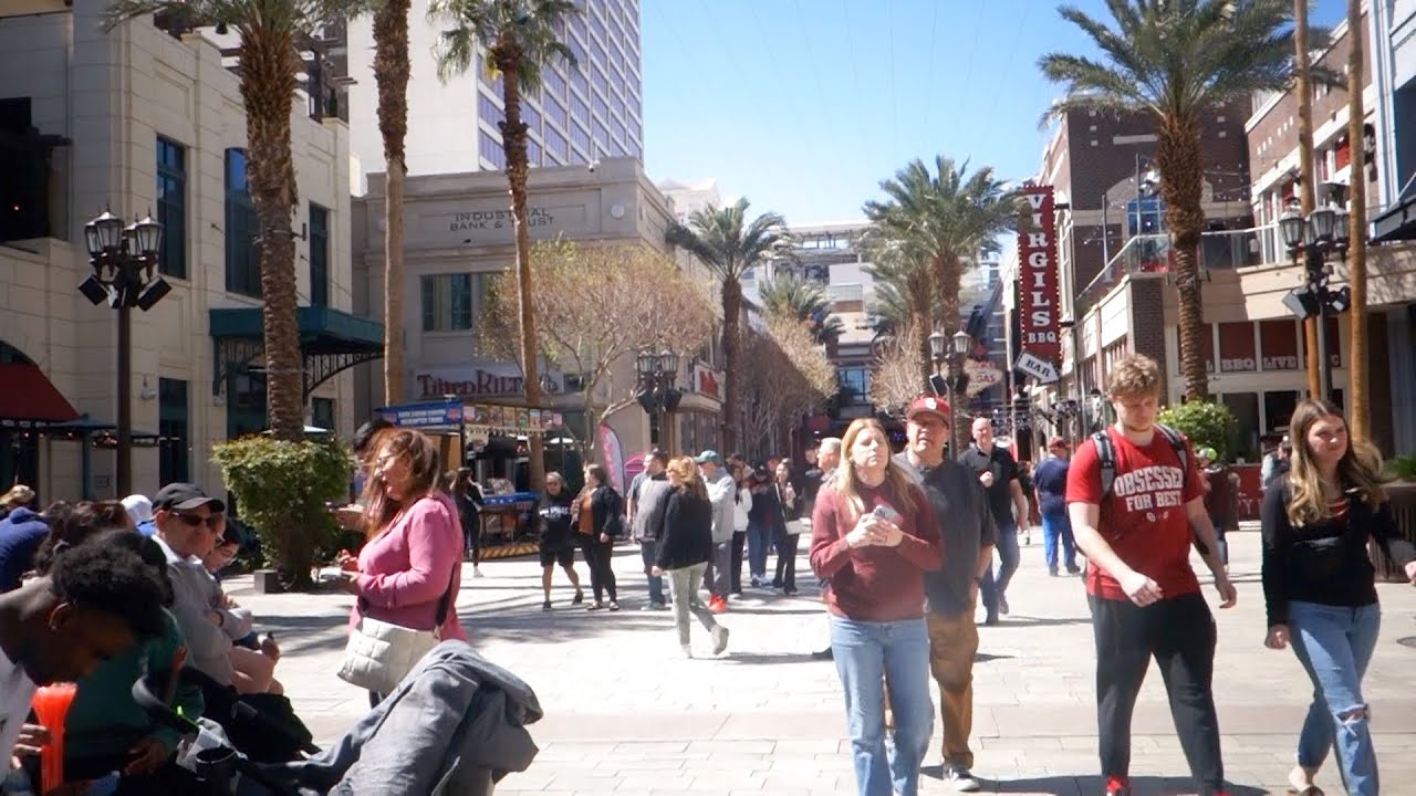 The LINQ Promenade 2025