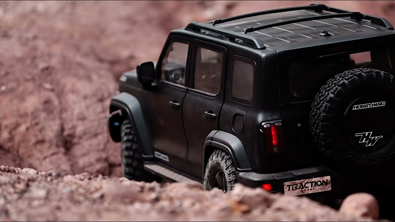 Traction Hobby Tank 300 Hardbody version - video by CNRC Team