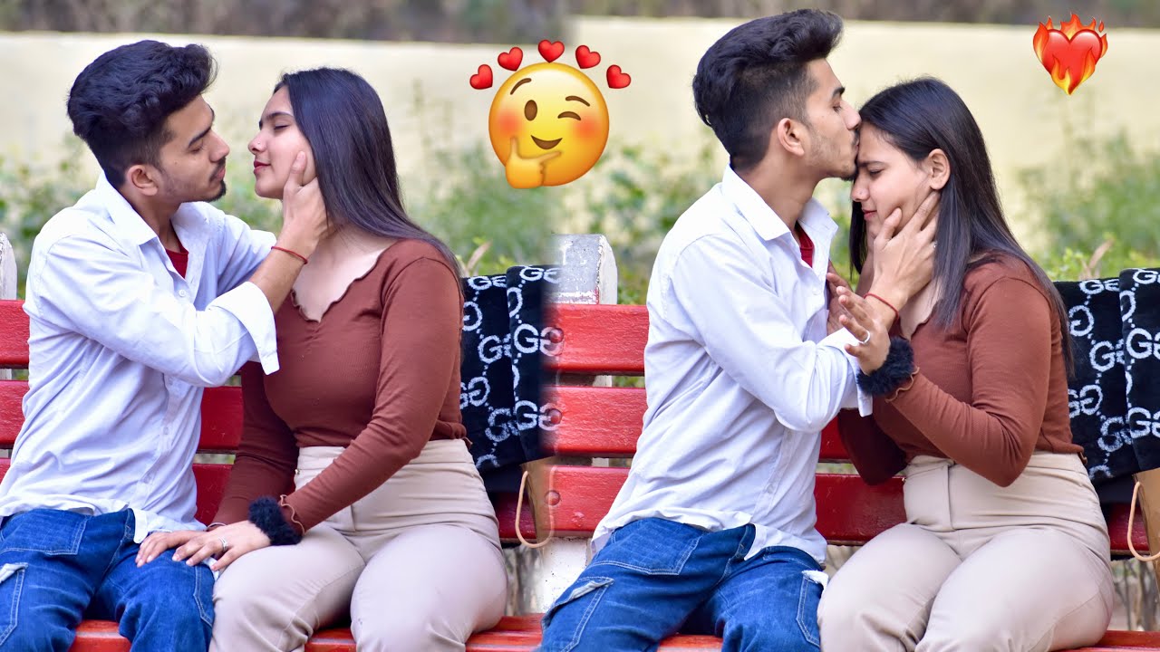 KISS 😘 DAY SPECIAL PRANK 😍|| जिसके लिए दिल बेक़रार था Finally मिल गया😱|| On Public Prank