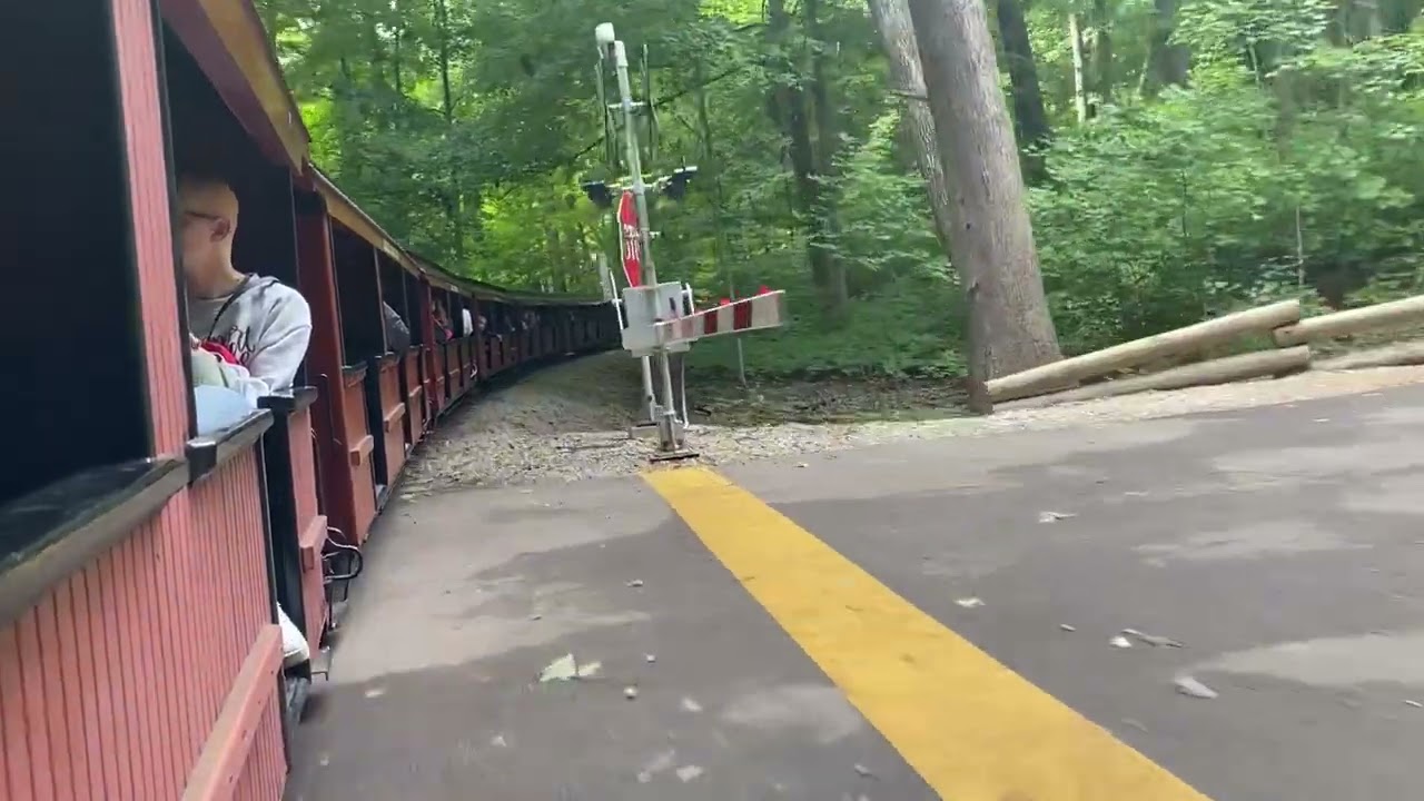 North Shore Bank,SAFARI TRAIN. Milwaukee County Zoo