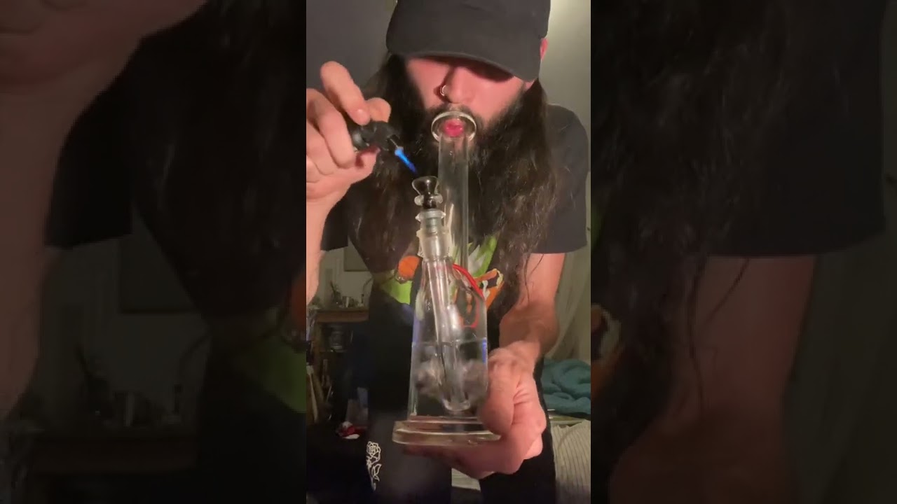 4 Strains 4 bowls - Fat bong hit session