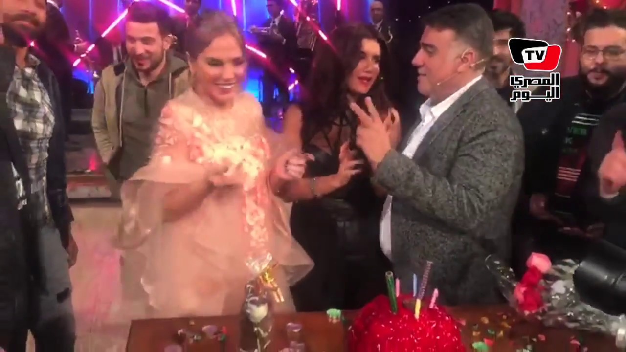 غادة عادل تحتفل بعيد ميلادها بحضور شيرين رضا وتامر حبيب