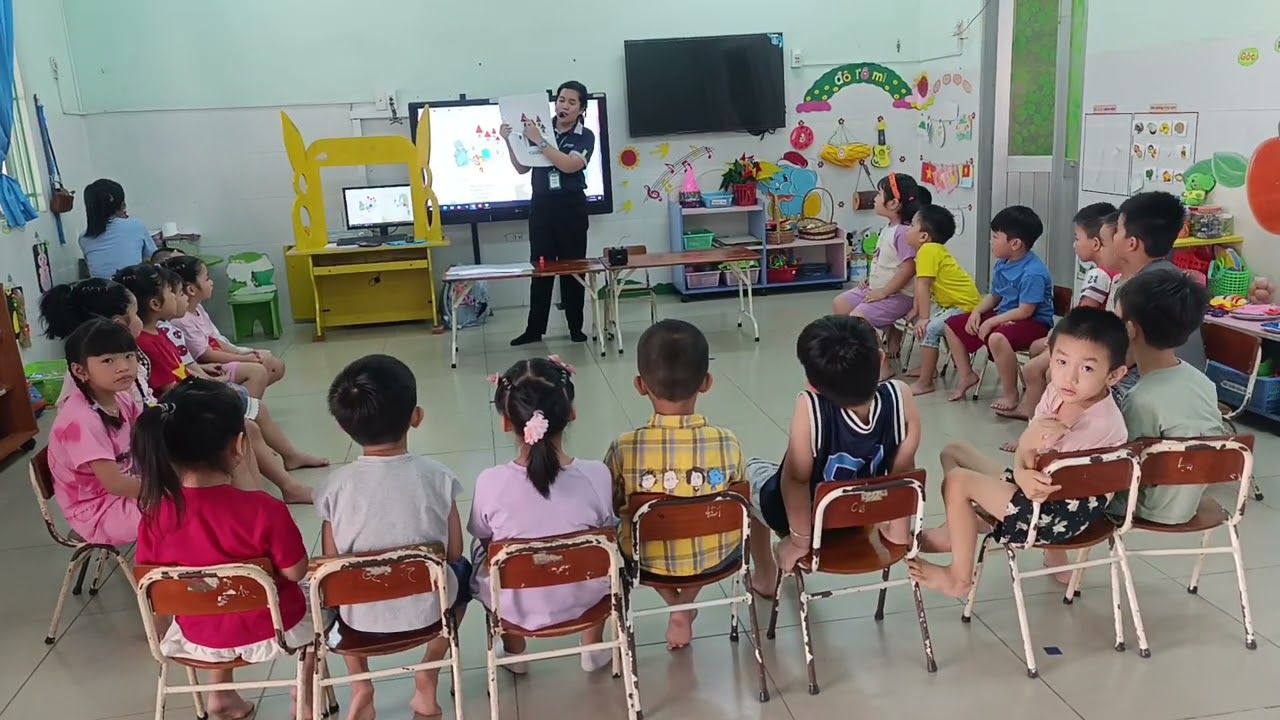 Lá 3- MN Hoa Hướng Dương TDM. Review Numbers and A Castle