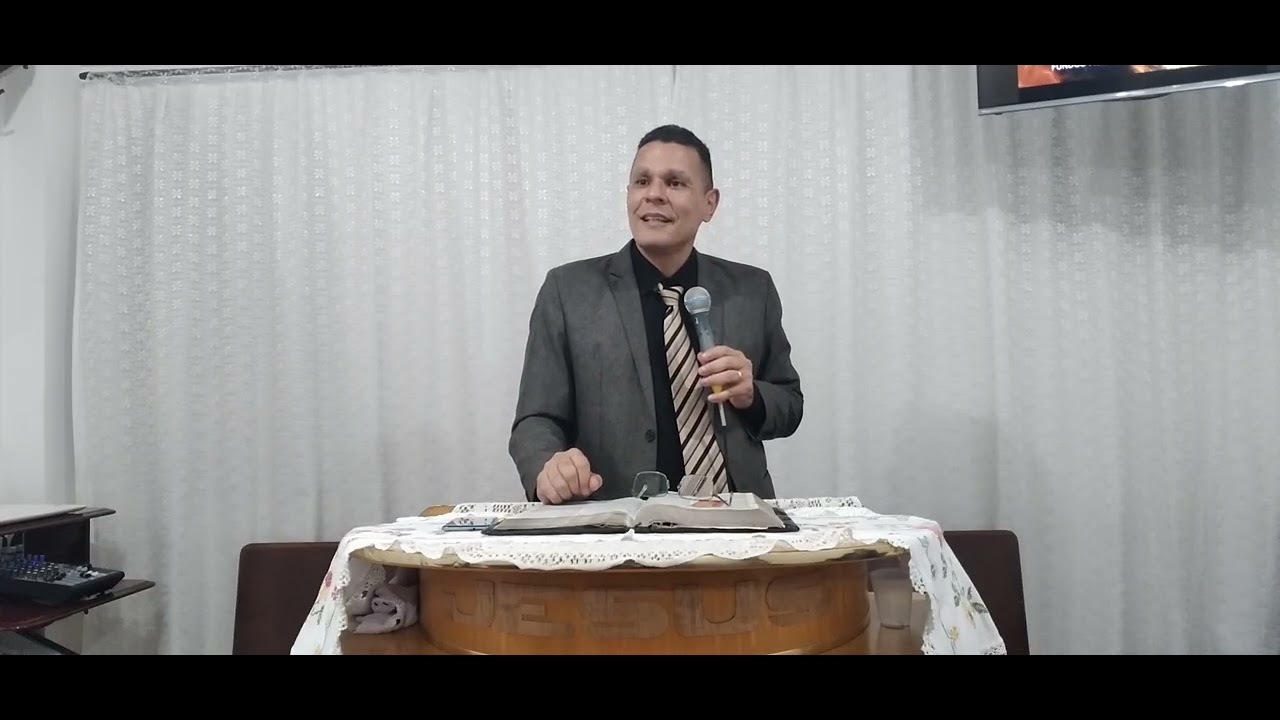 Pastor Assis Vilk  - VENCENDO  OBSTÁCULOS E VIVENDO O MILAGRE 