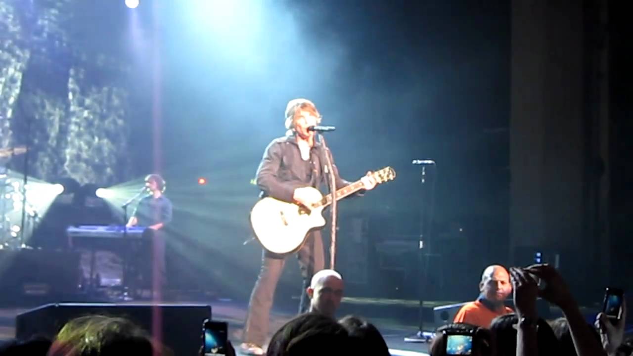Goo Goo Dolls - Here Is Gone (Live at Brixton Academy, London 2010)