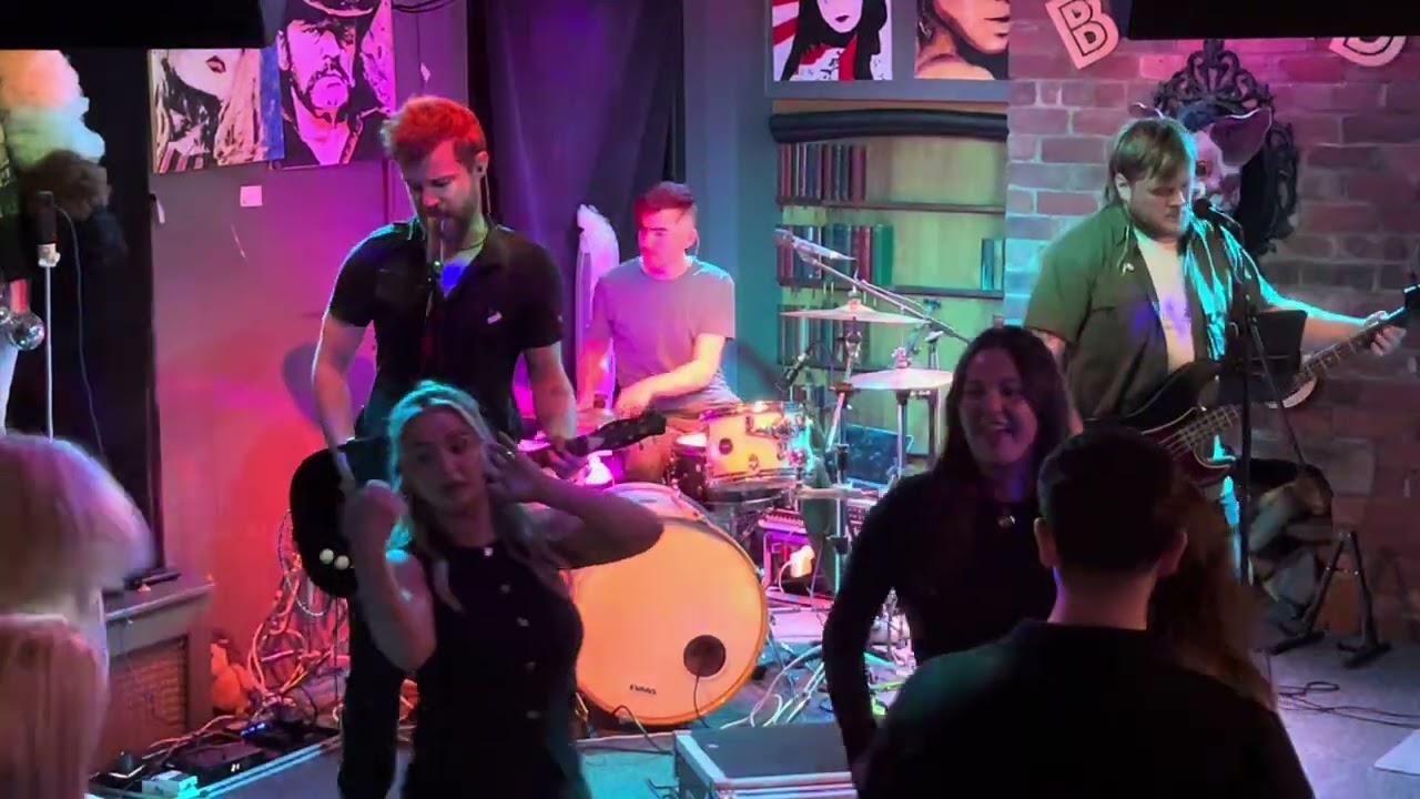 Louder than the DJ, wedding band