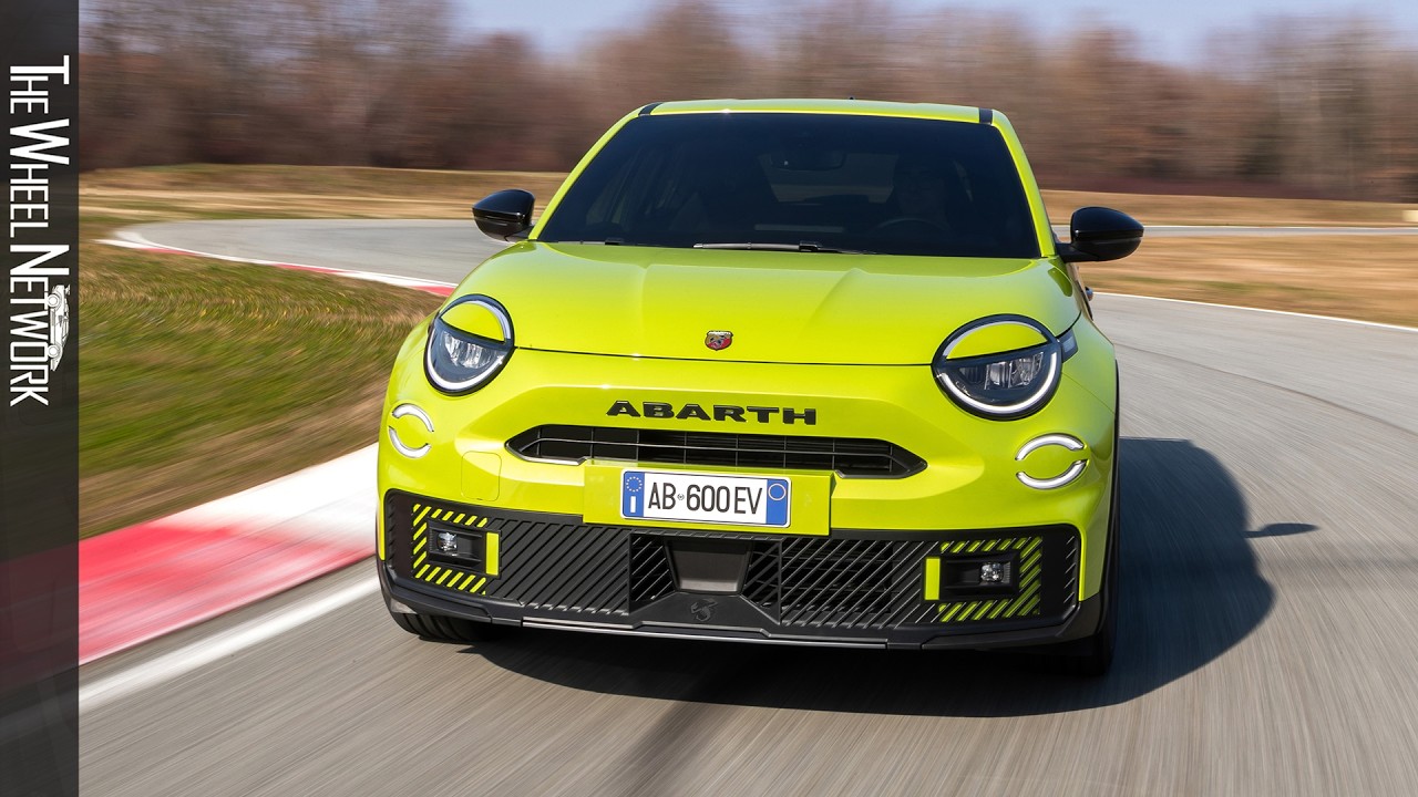 2025 Abarth 600e Turismo – Driving, Interior, Exterior [4K]