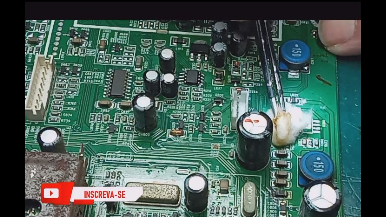 #90 - TV Semp LC4245W, com som baixo e pipocando.