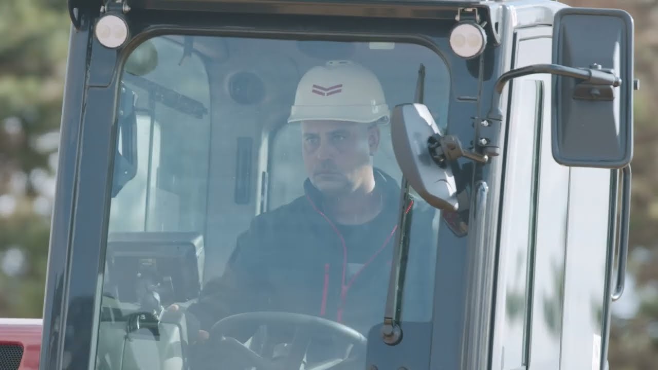 Découvrez la gamme des Pelles sur pneus Yanmar