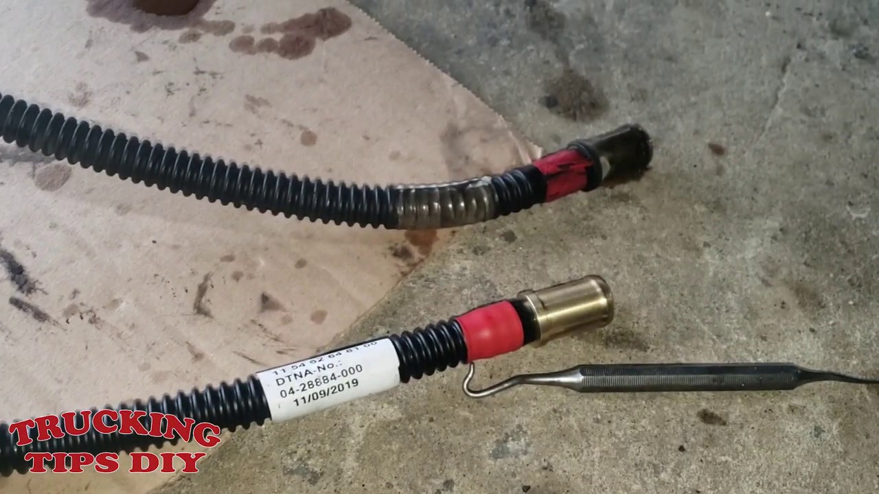 How to remove and replace Freightliner Cascadia DEF coolant hose / DEF LINE -SUPPLY OVER RAIL