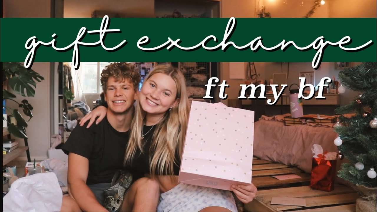 Christmas Gift Exchange with My Boyfriend (very cute & fun)