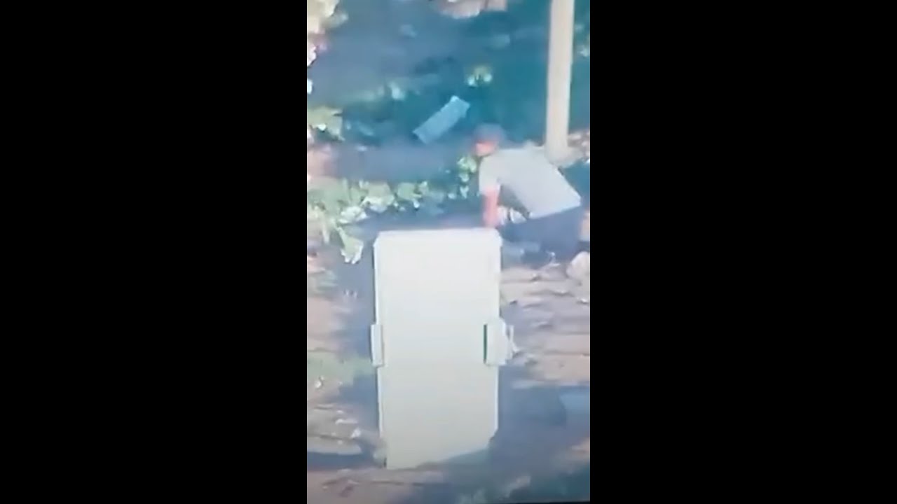 Detienen a sujeto que lanzaba piedras hac&iacute;a autopista