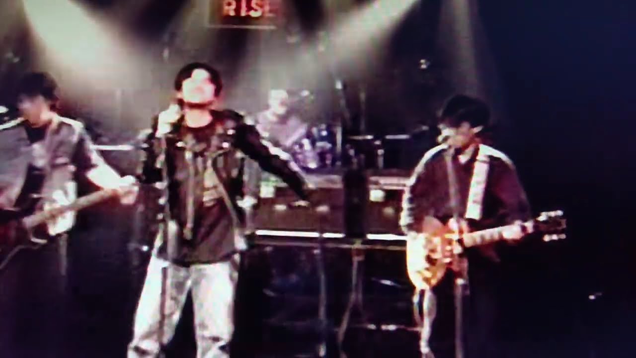 音がでかすぎるバンドでした😊1995池袋サンライズホール バンドメンバーありがとうございます😊Burnyレスポールsuper gladeとJC２台。この日ＪＣの音は抑え気味でしたがＰＡからは爆音でした