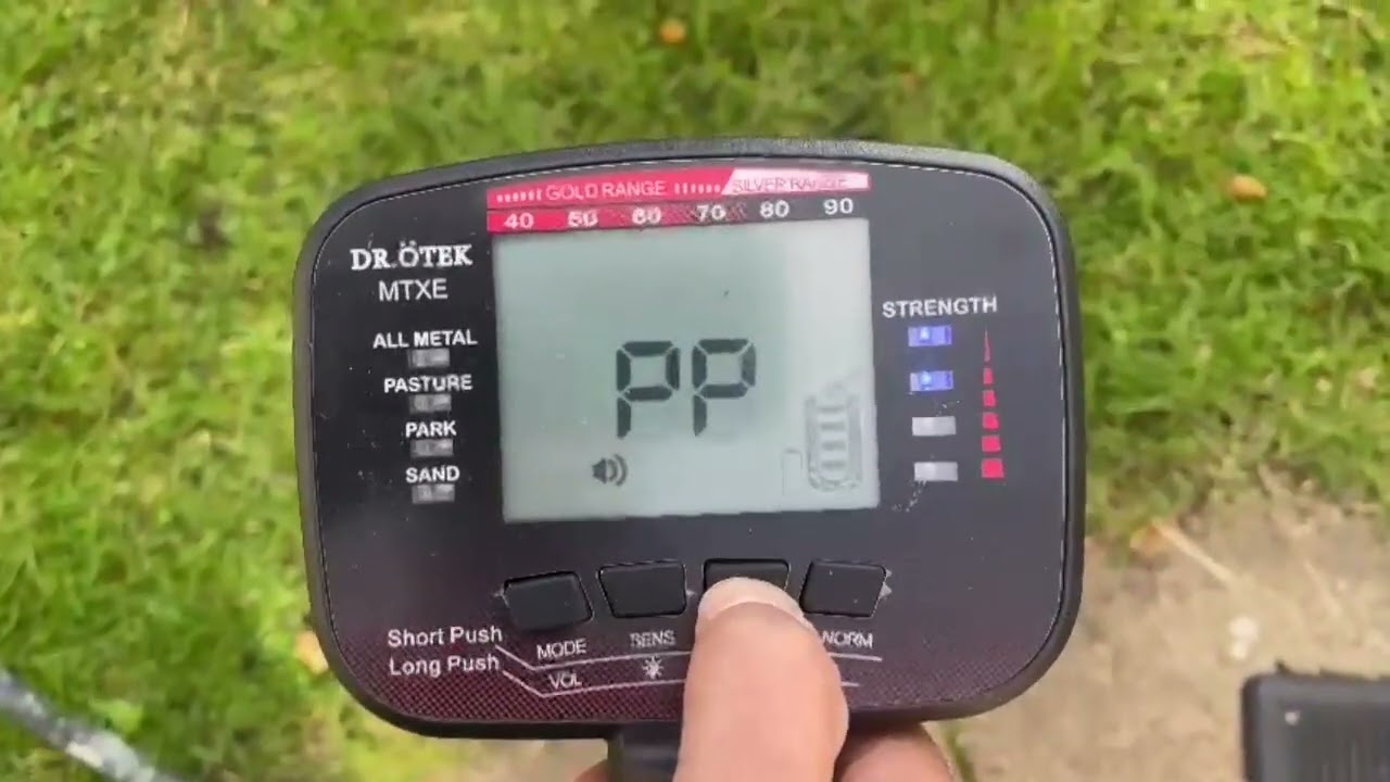 DR.&Ouml;TEK Metal Detector for Adults & Kids -Waterproof Gold Detector, Pinpoint & Exclusive Scene Modes
