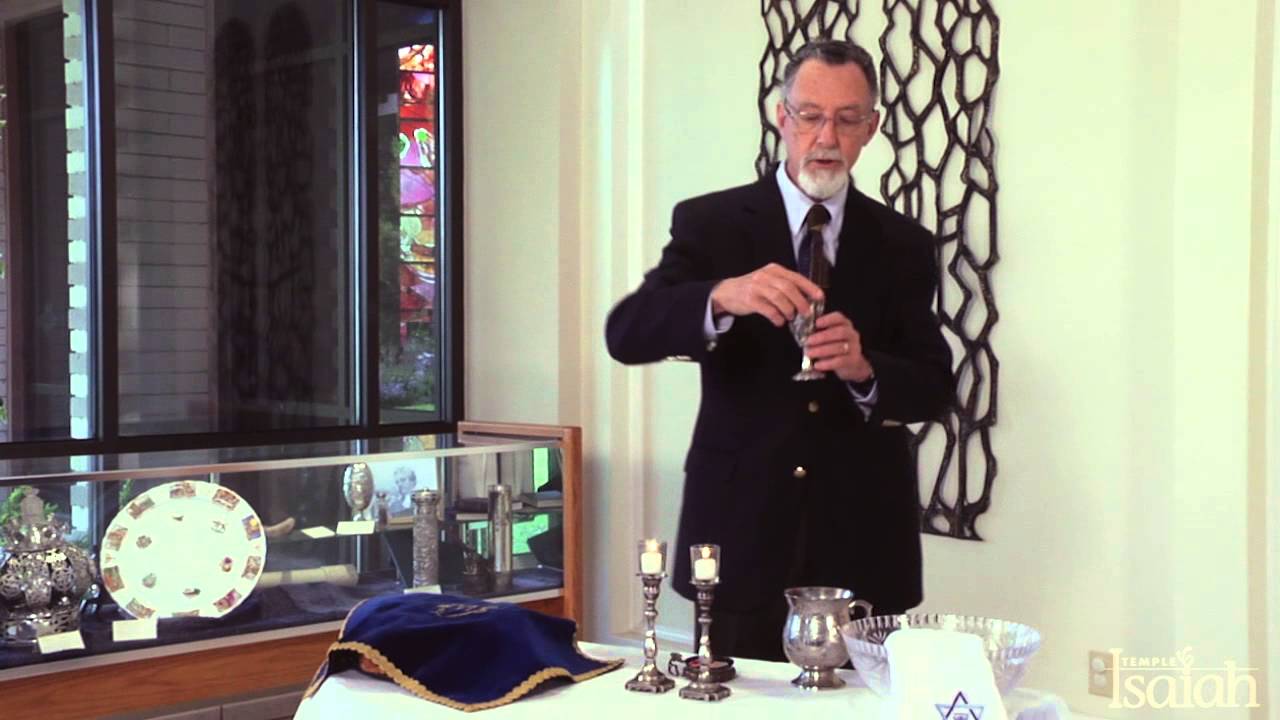 How Do You Jew? Welcoming Shabbat in Your Home with Rabbi Roberto Graetz