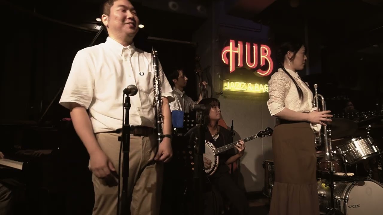 Savoy Blues / Crescent Honey Babes【Live performance】