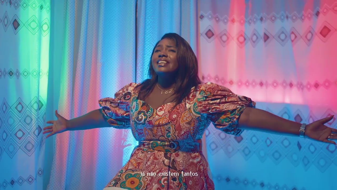 Cada um por si - Nádia Mayembe
