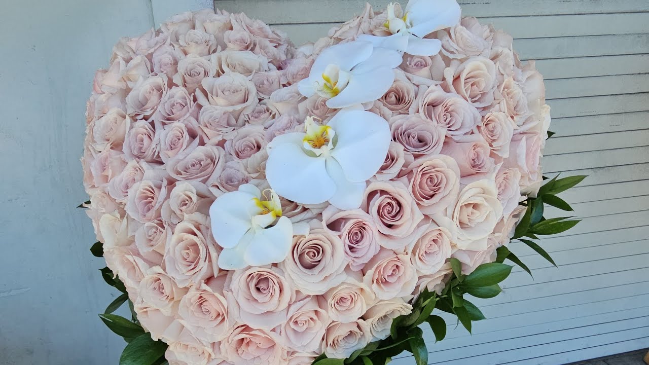 2 part Corazon Ruso 200 rosas