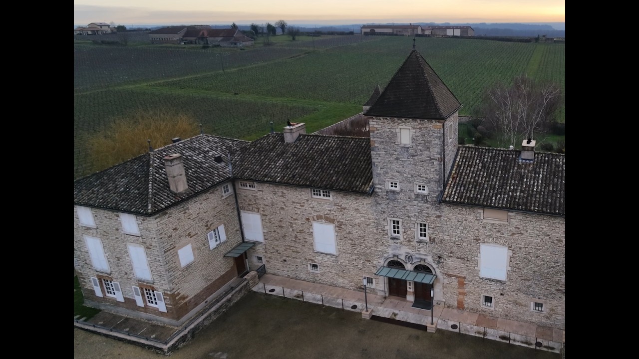 Chateaux Stopovers Skiing 2026 by Drone