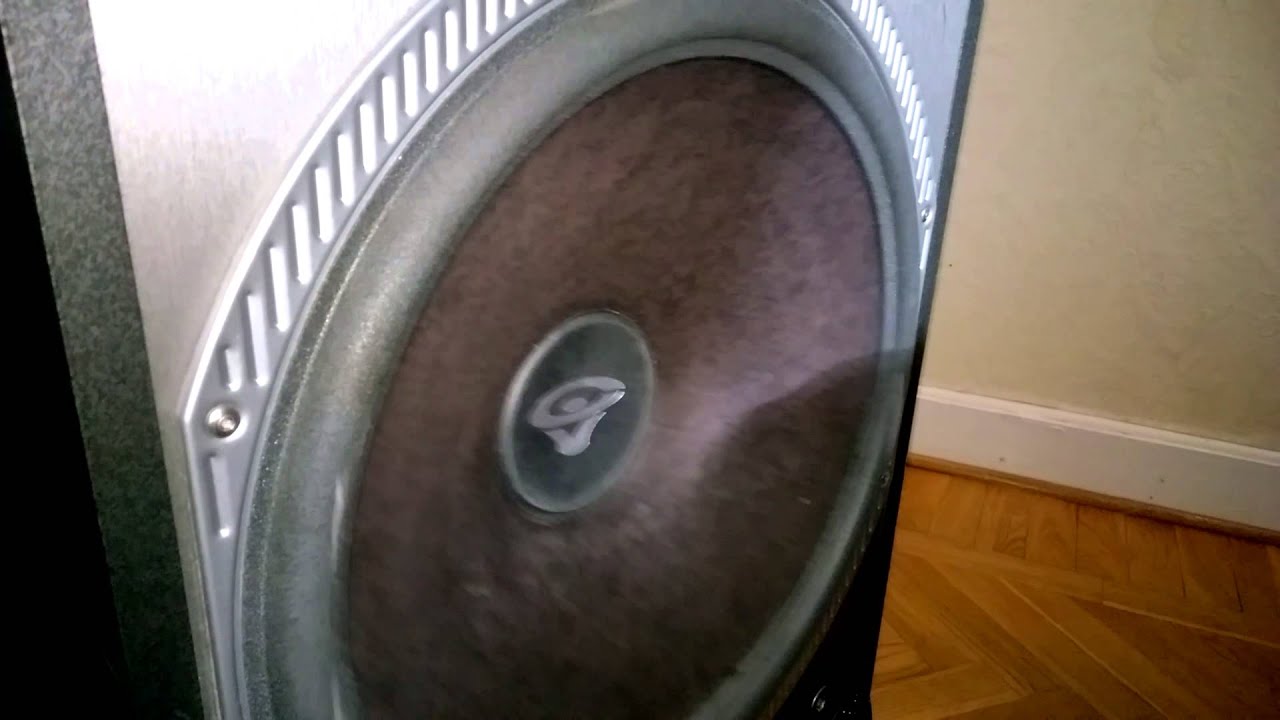 Bass i love you on Cerwin Vega V-15F