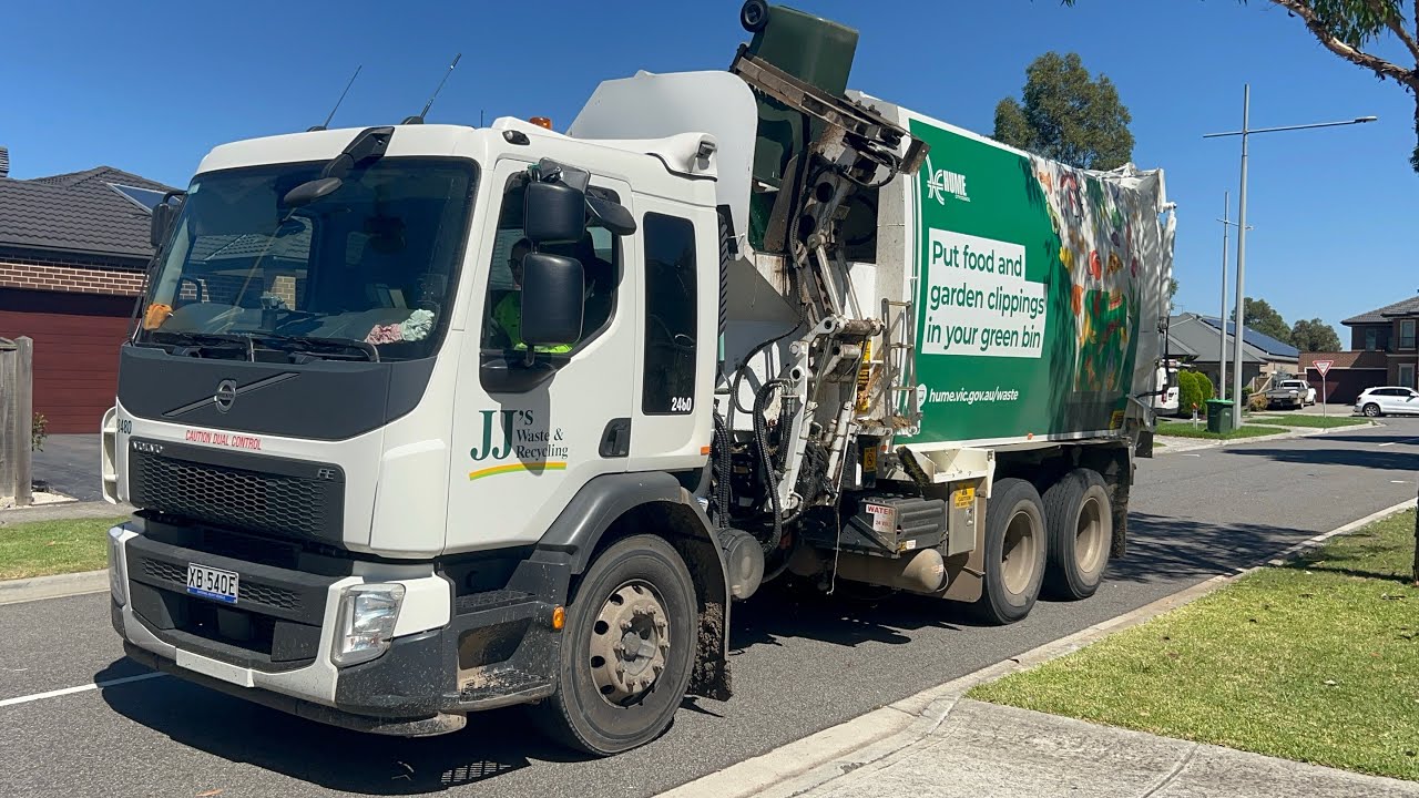 Whittlesea Greenwaste #2480! Legend driver!