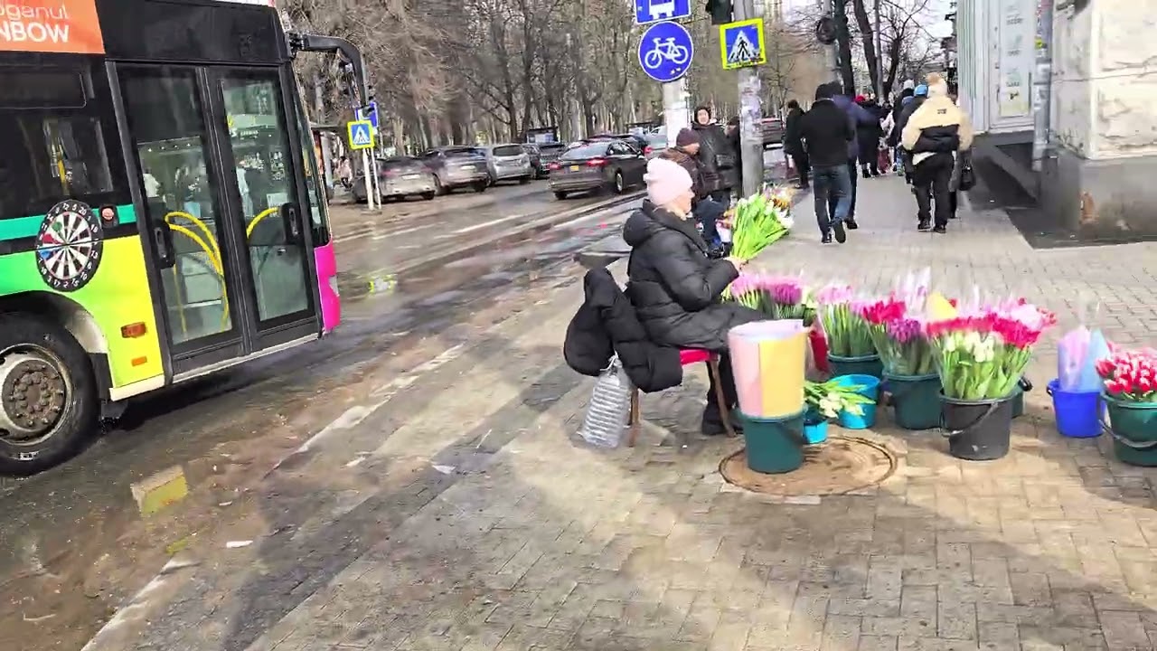 В центре города возле 
