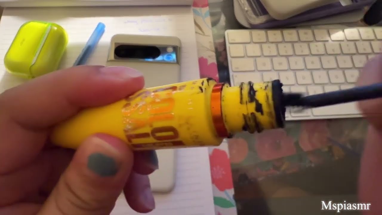 ASMR Gum Chewing (No Talking) random sounds (mascara, phone, tapping)etc