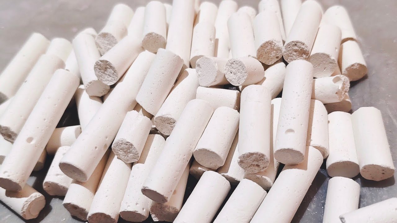 Broken school Chalk crushing #asmr #satisfying 