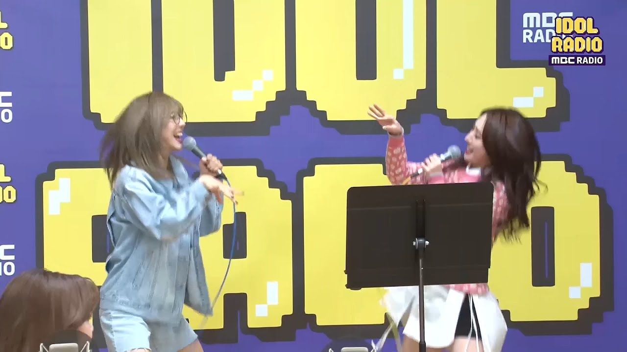 [IDOL RADIO] 남다른 텐션! 유현&수아 - 칼퇴근 ♬