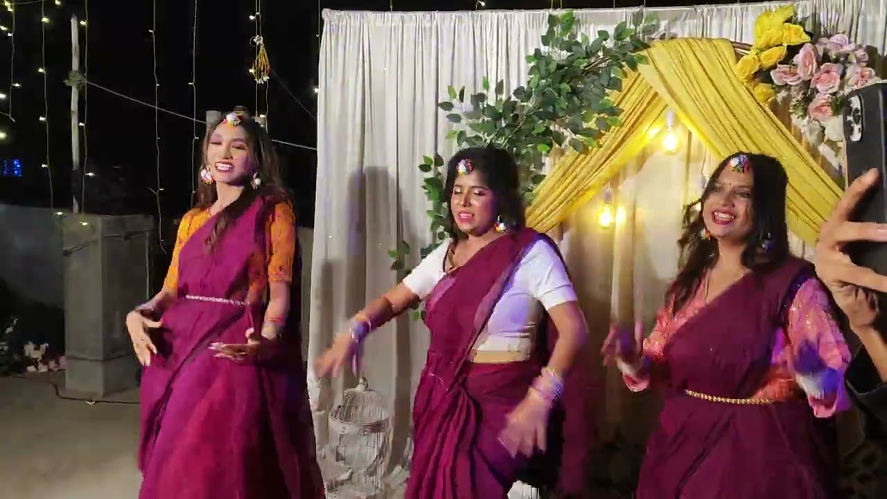 Remix Qawali X Ishq Kamina Dance Cover.    #dance #weddingdance #frienddanc #holud #holuddance 