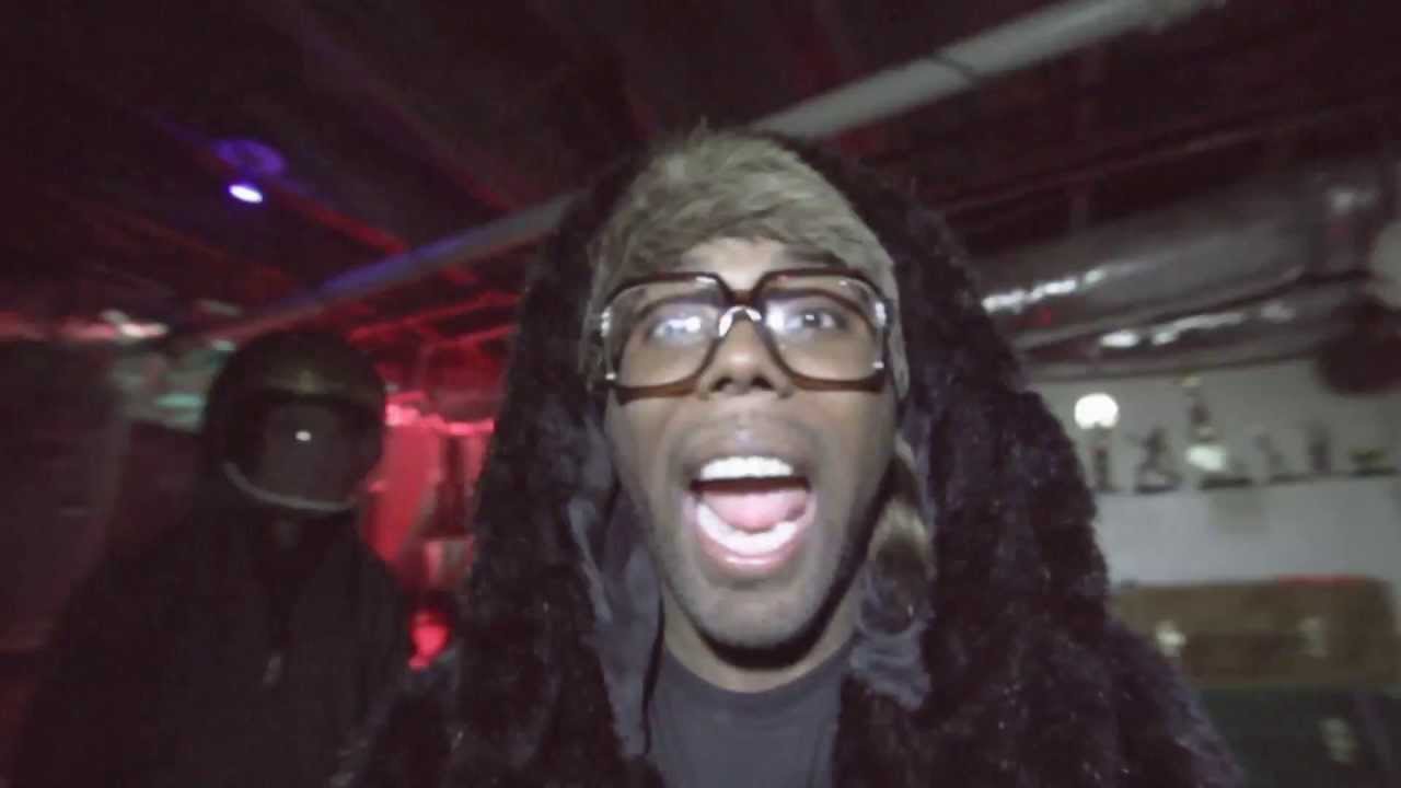 Jarren Benton - Razor Blades and Steak Knives feat Hemi (Prod by Kato)