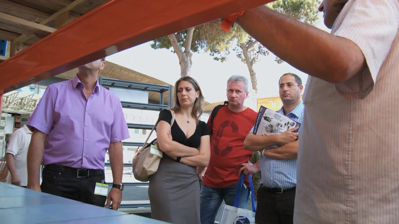 מדפים, מדפים למחסן קינגסטון טכנולוגיות