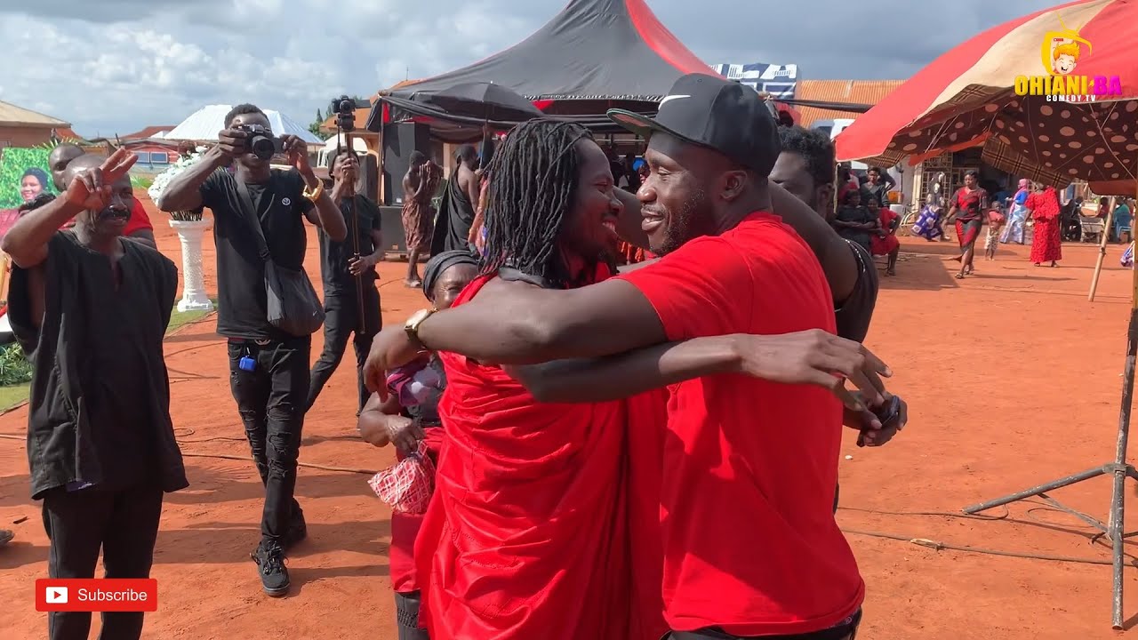 DR LIKEEE SURPRISE LILWIN'S BEST FRIEND NANA TOP KAY AT HIS MUM'S FUNERAL AT NKORANZA❤❤