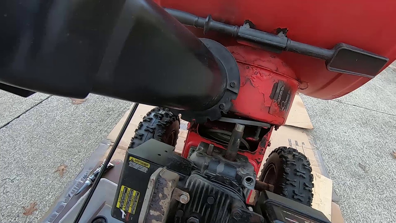 How to Fix Oil Leak - Snow Blower YardMachines MTD Snow King, FnF311
