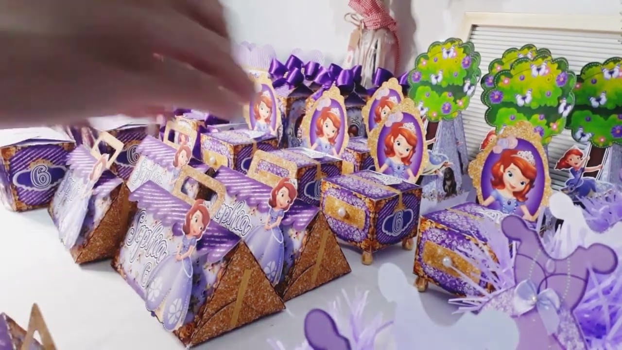 Enchendo de doces caixinhas personalizadas / kit festa princesa Sofia