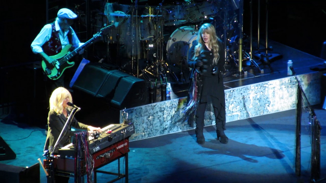 Fleetwood Mac - You Make Loving Fun, Chicago October 6, 2018