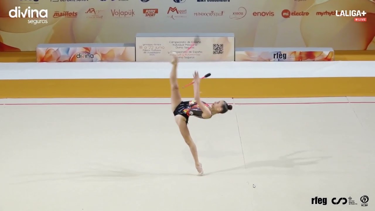 Narimanova Irina, junior, mazas. Campeonato de España absoluto individual Guadalajara 2025.
