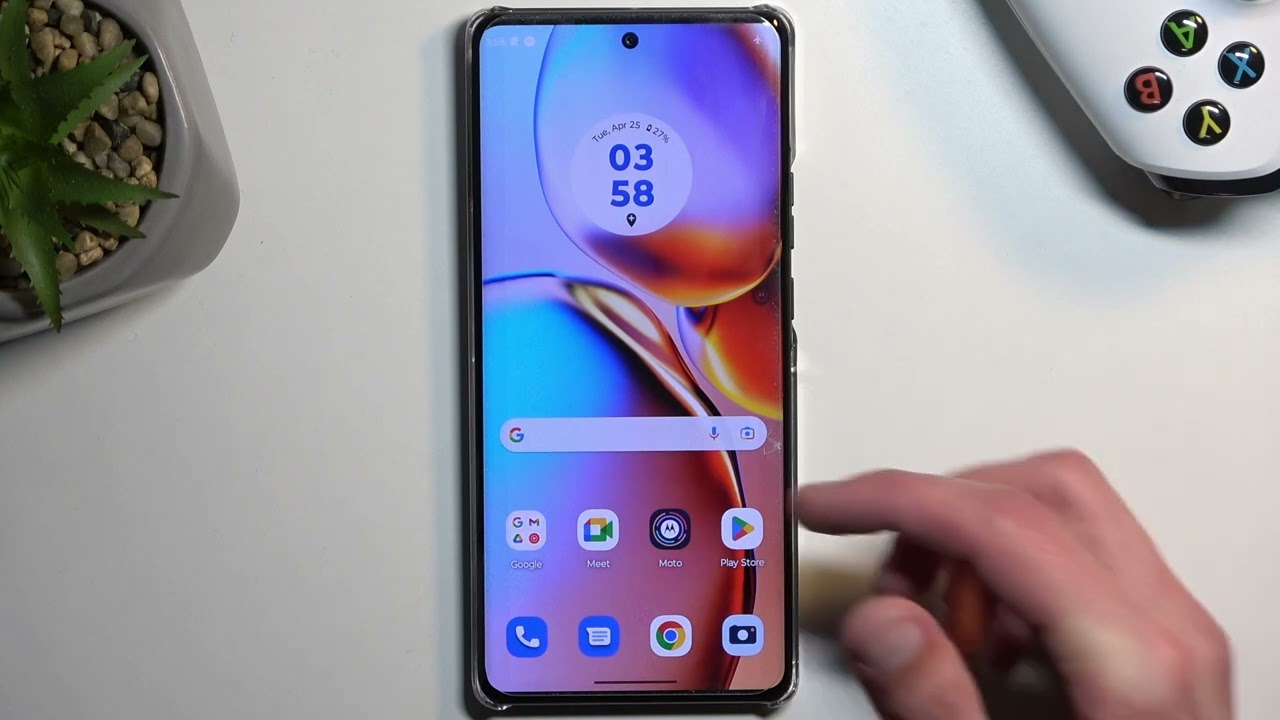 How to Take Screenshot on MOTOROLA Edge 40 Pro - Capture any Screen Content