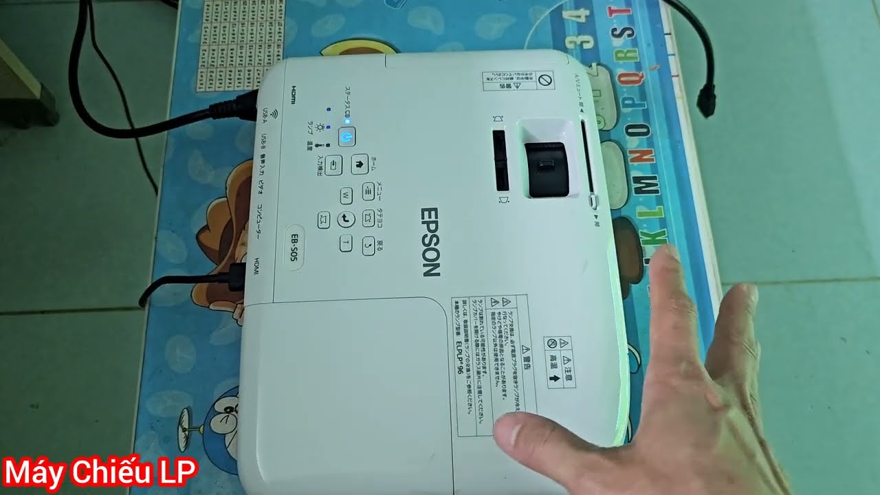 Lên khai xuân máy chiếu Epson S05 siêu lướt cho bác nào may mắn. 
