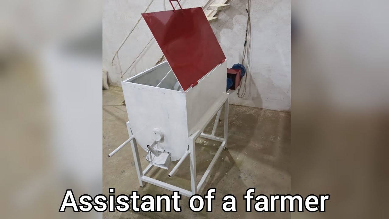 Universal and horizontal feed mixer