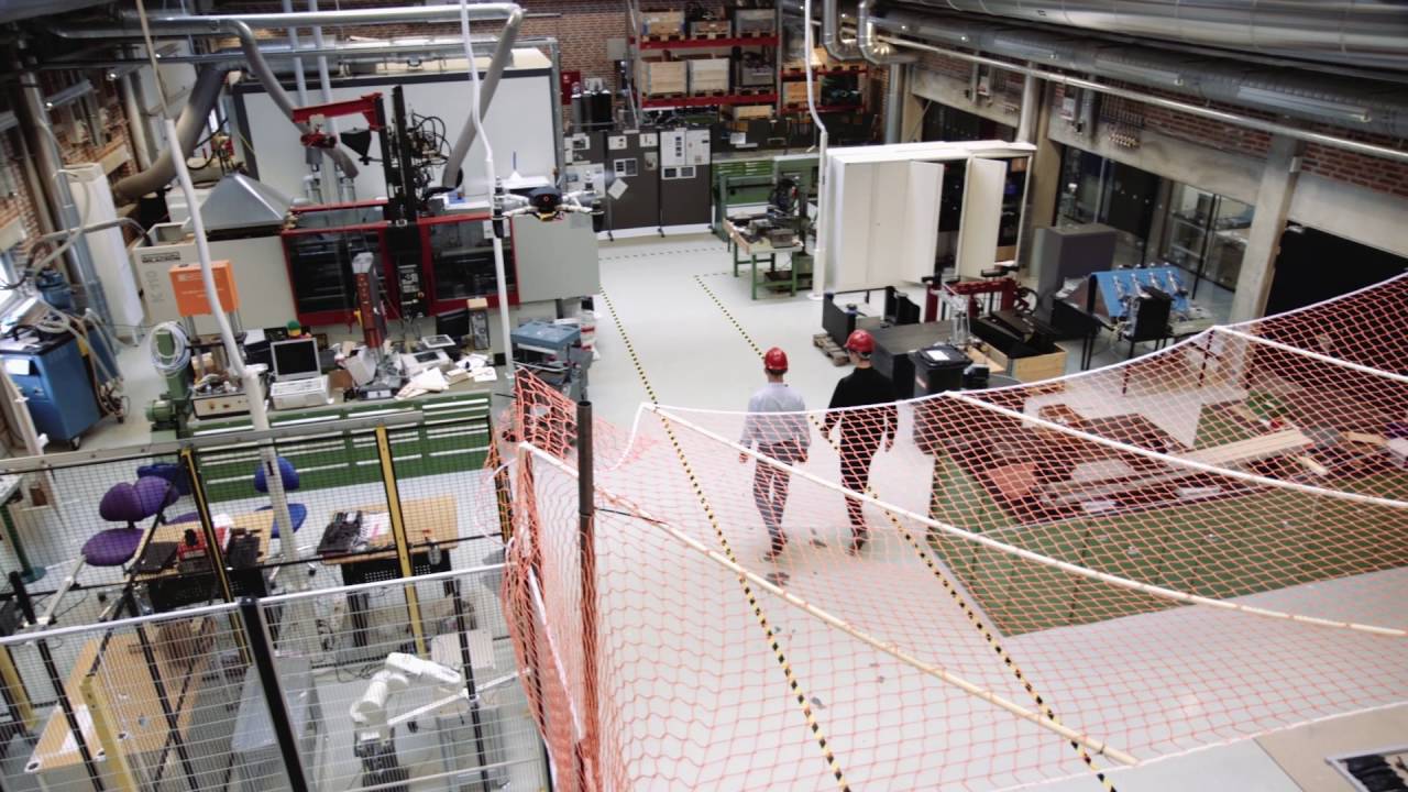 UAWorld Autonomous flight based on GT-Drone indoor positioning