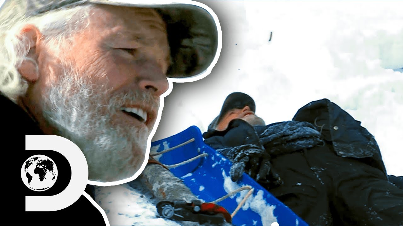 Alaskan Builders Get Trapped In Freezing Conditions | Building Alaska