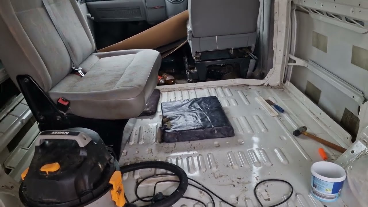 Day 5, VW Transporter T5 AXC update 